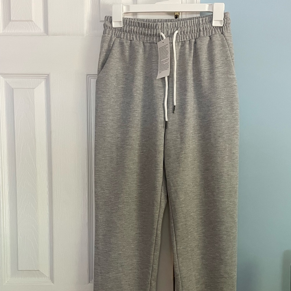 Jogger style heather grey sweat pants